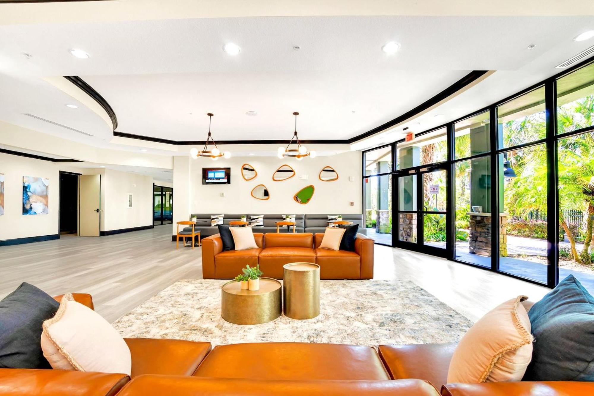 Bright Condo - 2Br With Pool & Hot Tub, Near Disney! Orlando Kültér fotó