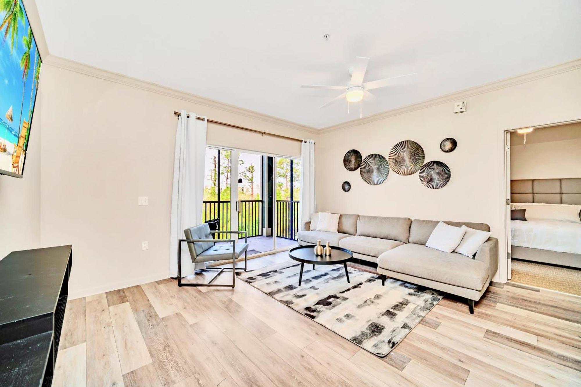 Bright Condo - 2Br With Pool & Hot Tub, Near Disney! Orlando Kültér fotó